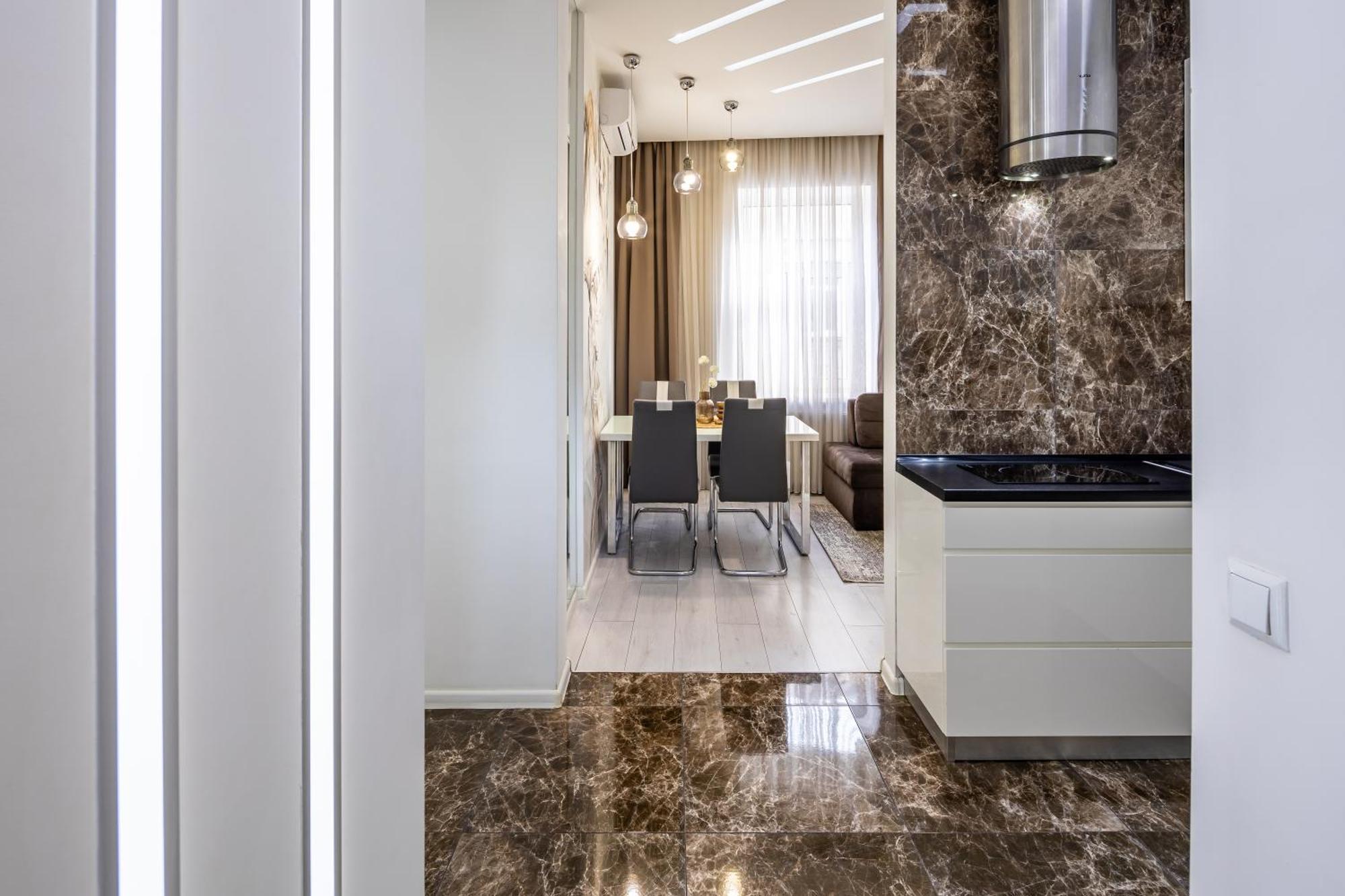 Apartment Avangard Mentsynskoho 3