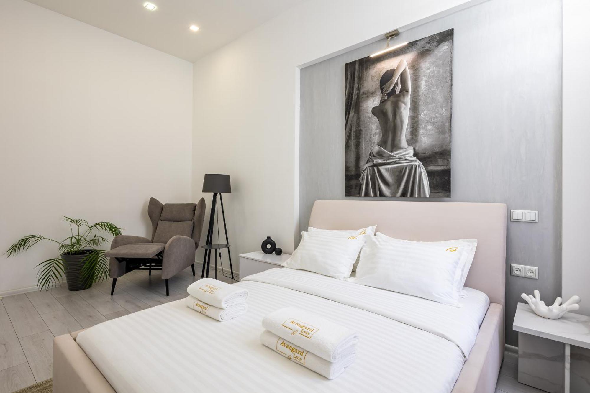 Apartment Avangard Mentsynskoho 3